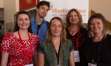 Einmal um die Welt – Berliner*innen reisen zur Konferenz für Künstler*innen mit Behinderung nach Australien